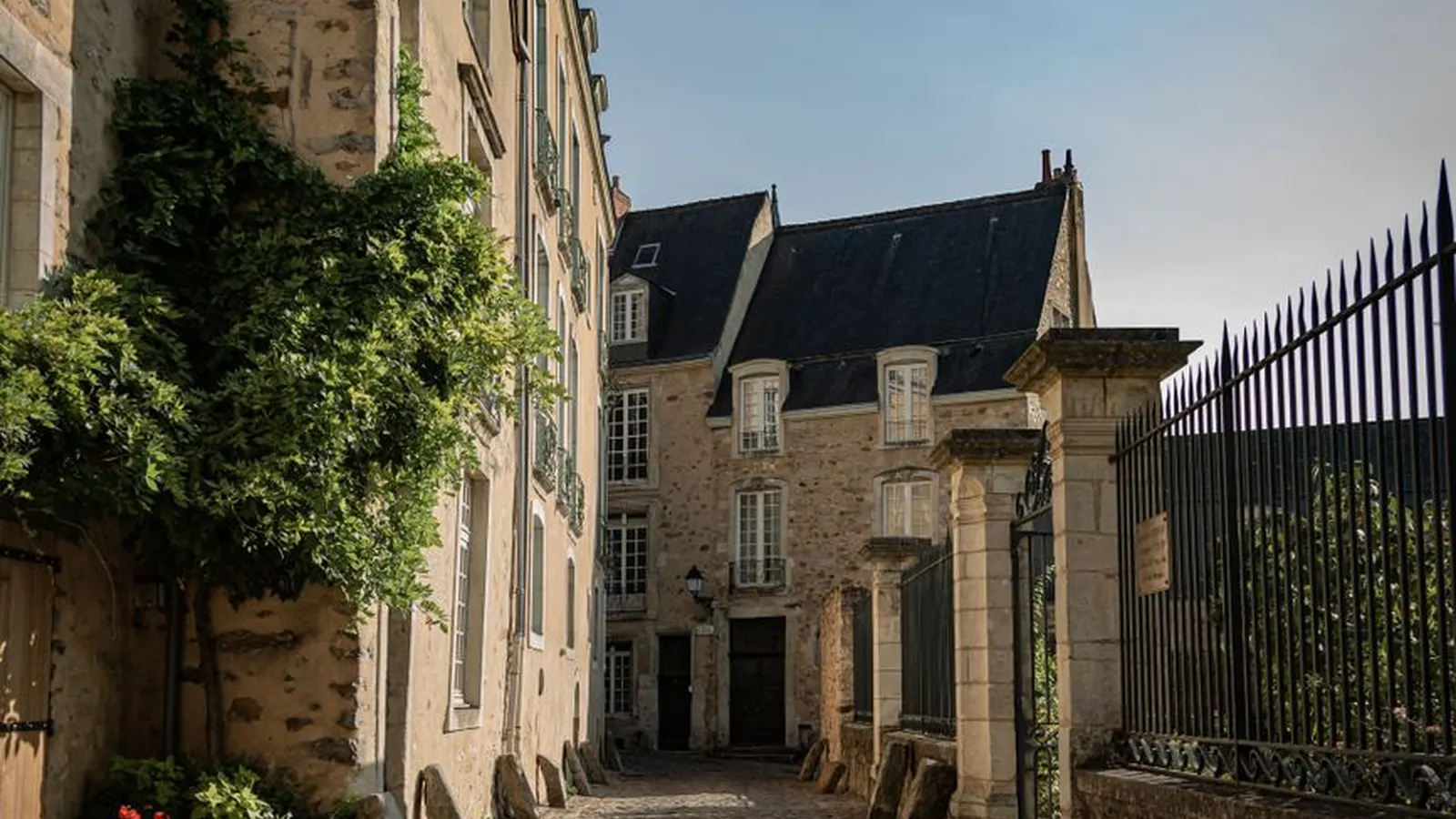Ruelle pavée de la Cité Plantagenêt, Le Mans
