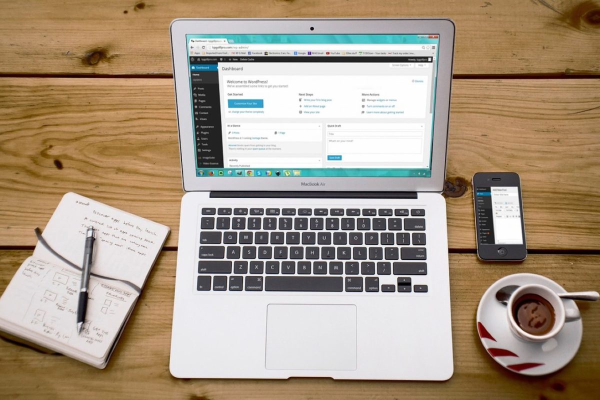 Comparatif des outils d'employee advocacy — tableau et fiches