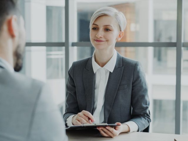 Développeur web et mobile : recruter en interne, en freelance ou via une agence