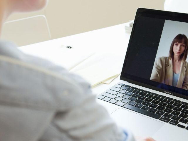 Dès la nouvelle réglementation, votre management en télétravail sous pression