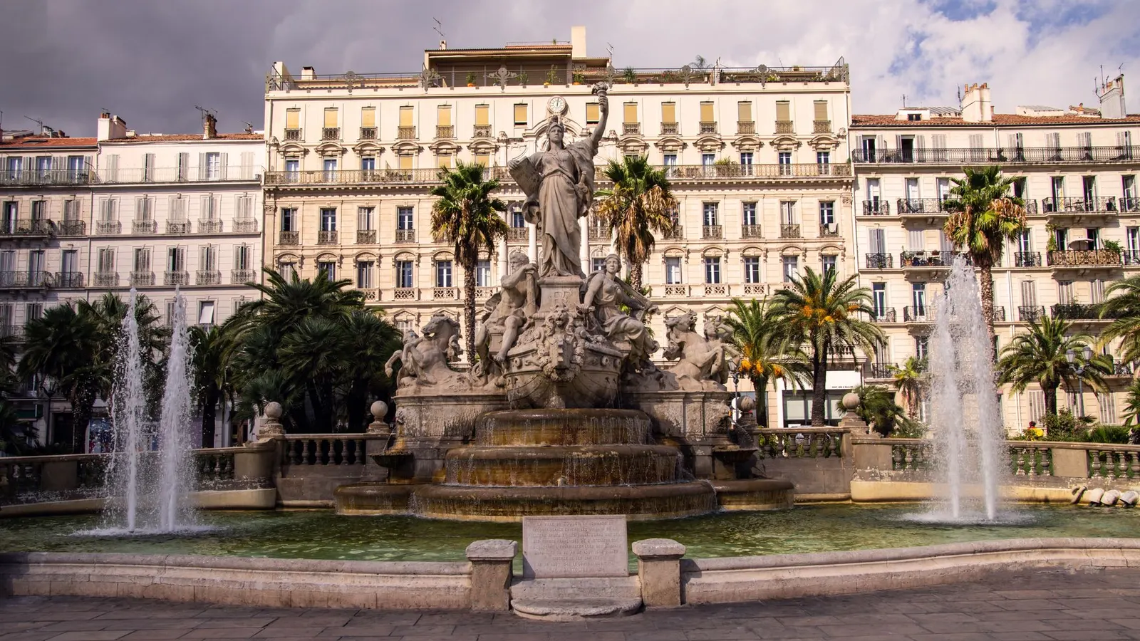 La fontaine de la place de la Liberté, Toulon